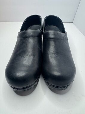 Sanita Professional Black Leather Slip-On Clogs Women's Size EU38